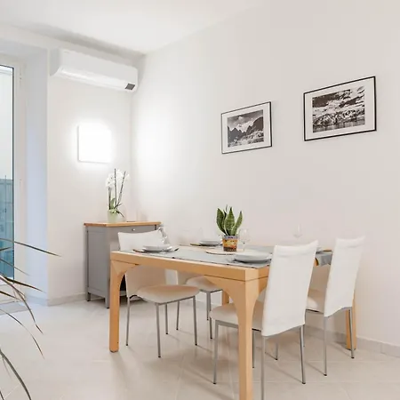 H11 Casa Benjamin Mare-sanremo 아파트 *